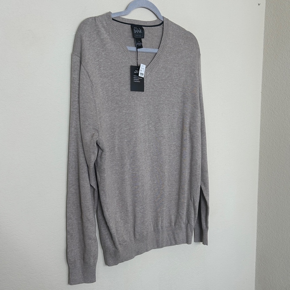 NWT- JoS A. Bank Men’s Traveler Pima V Neck Sweater Size XL - Picture 2 of 6